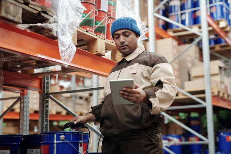 Improving Your Warehouse Efficiency with Data Analytics